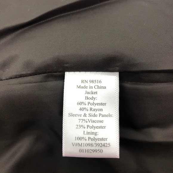 Coldwater Creek 2 Metal Button Leaf Print Blazer - Picture 14 of 15